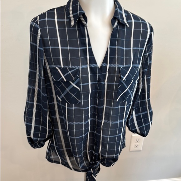 Suzy Shier Small Navy Plaid Button-Up Blouse - Picture 1 of 12